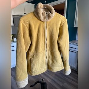 Patagonia jacket size M. Synchilla